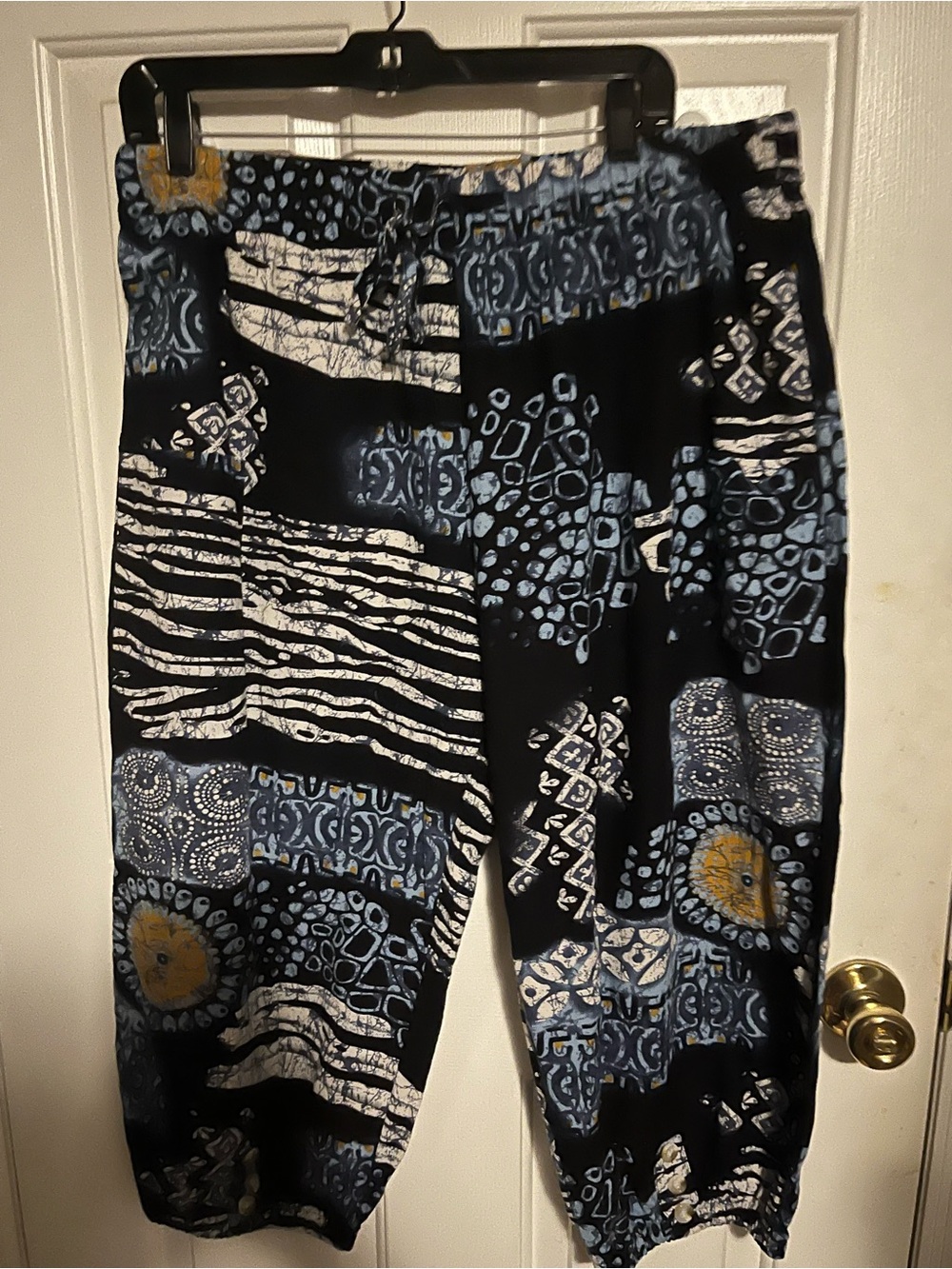 blue boho print jogger style pants